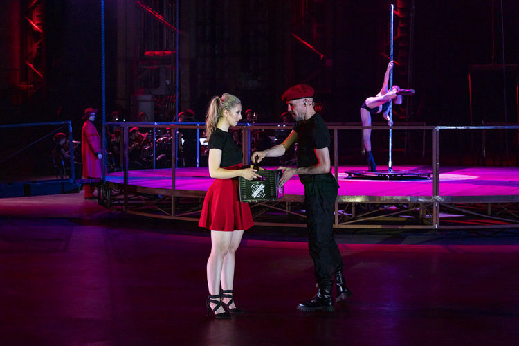 Divorce of Figaro – Trouw